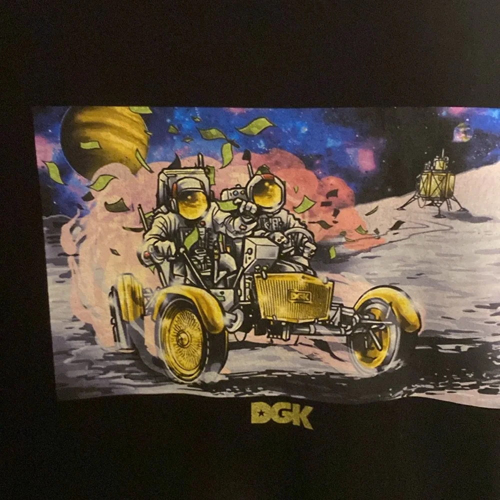 DGK astronaut 🧑‍🚀 money 💴  car shirt on 🌒 - Picture 2 of 2